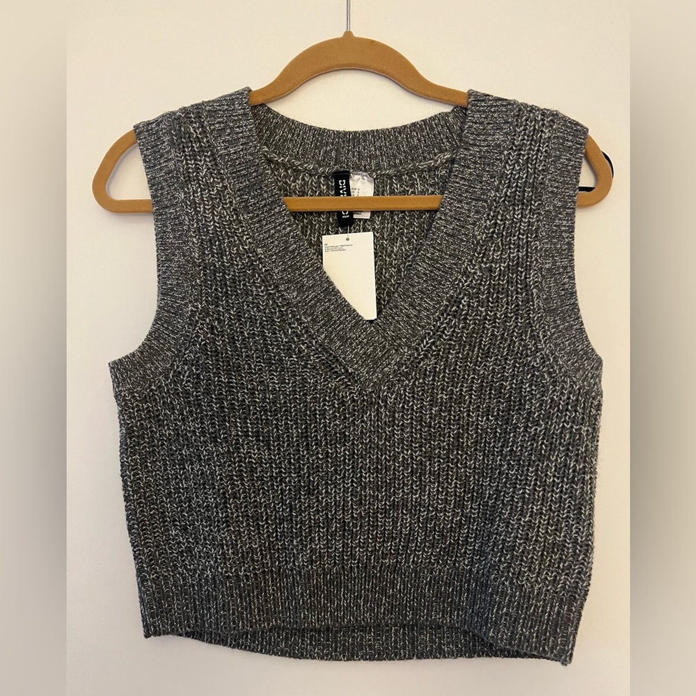 Cropped Sweater Vest